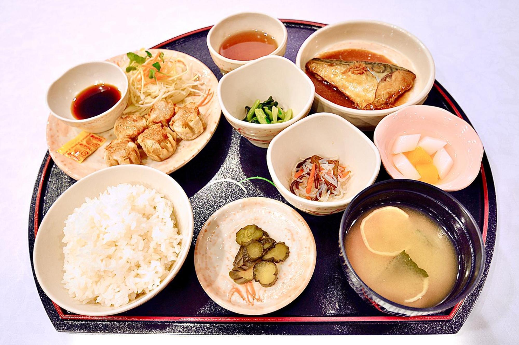 Okayama Universal Hotel Annex 2 Екстер'єр фото