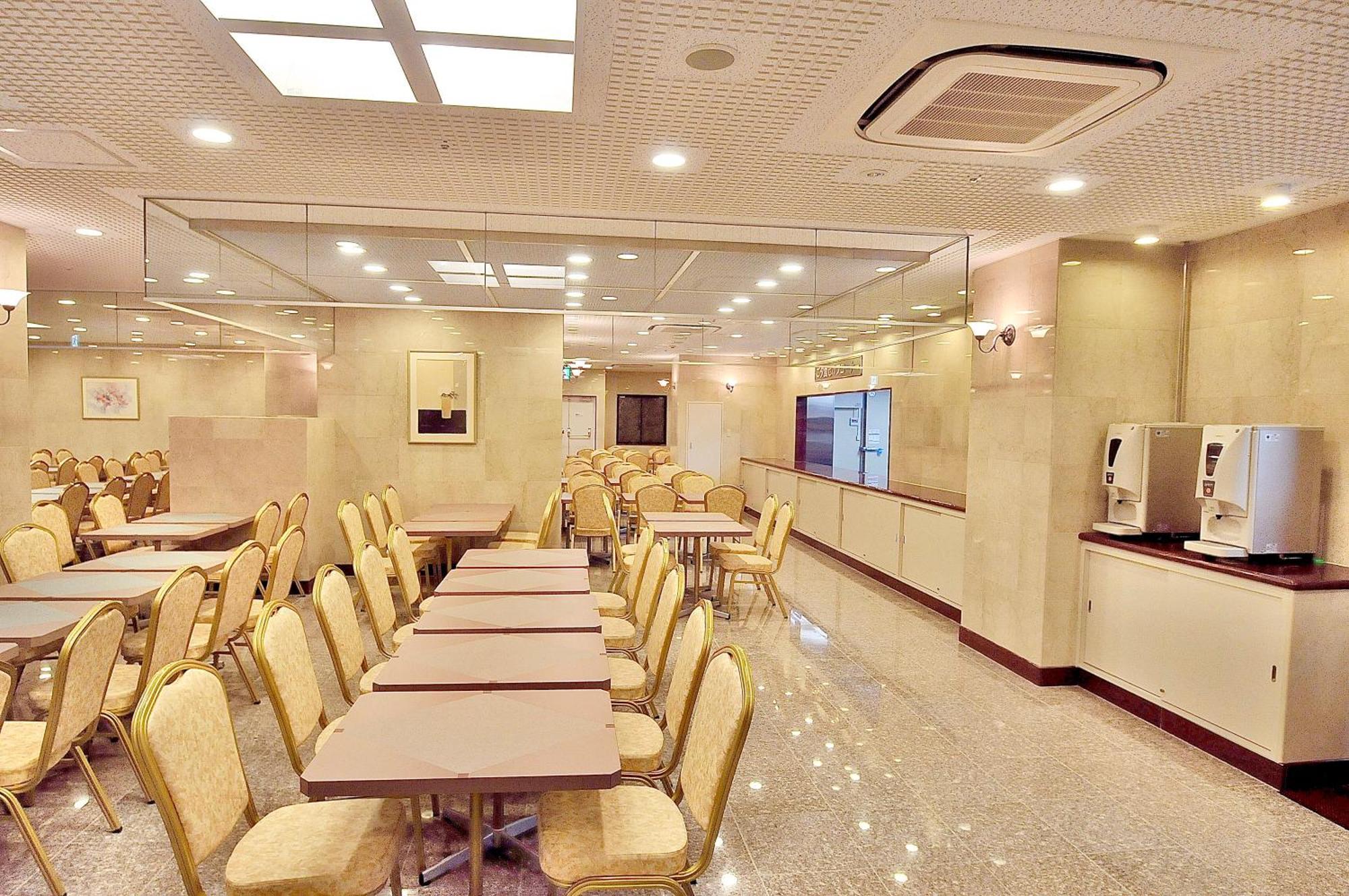 Okayama Universal Hotel Annex 2 Екстер'єр фото