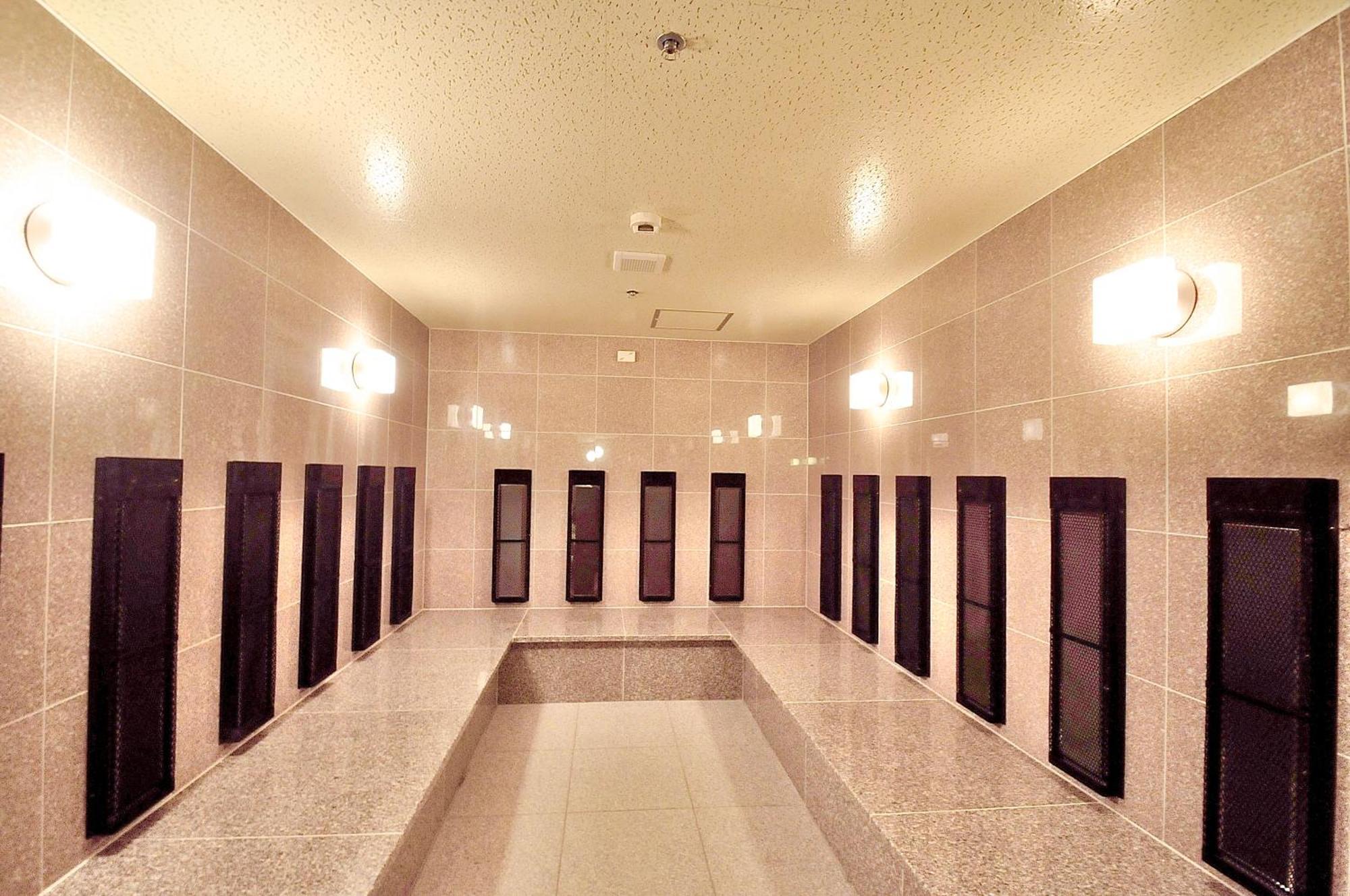 Okayama Universal Hotel Annex 2 Екстер'єр фото